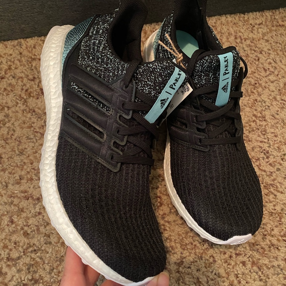 !! SOLD !! Men’s adidas UltraBoost